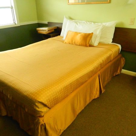 Country Motor Inn Livingston Dış mekan fotoğraf