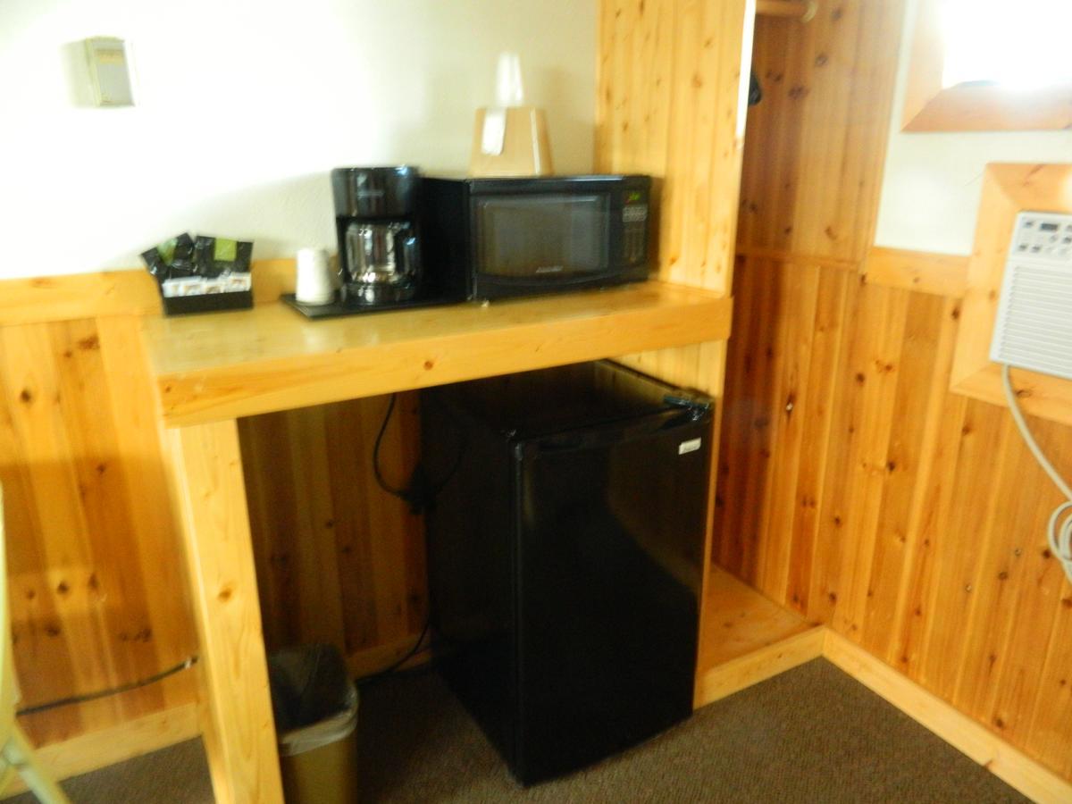Country Motor Inn Livingston Dış mekan fotoğraf