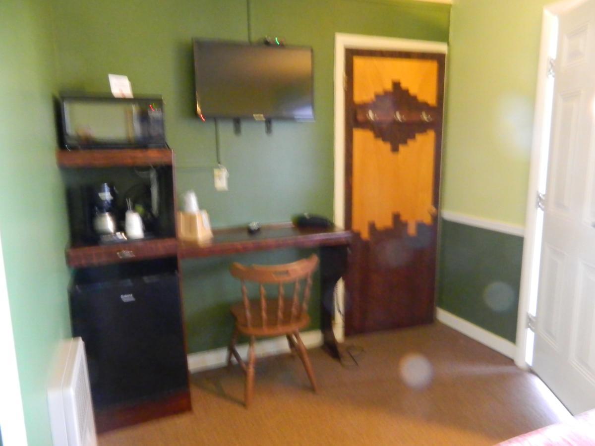 Country Motor Inn Livingston Dış mekan fotoğraf