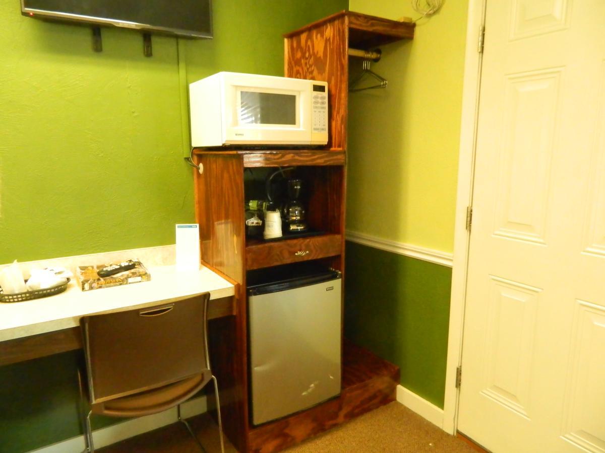 Country Motor Inn Livingston Dış mekan fotoğraf