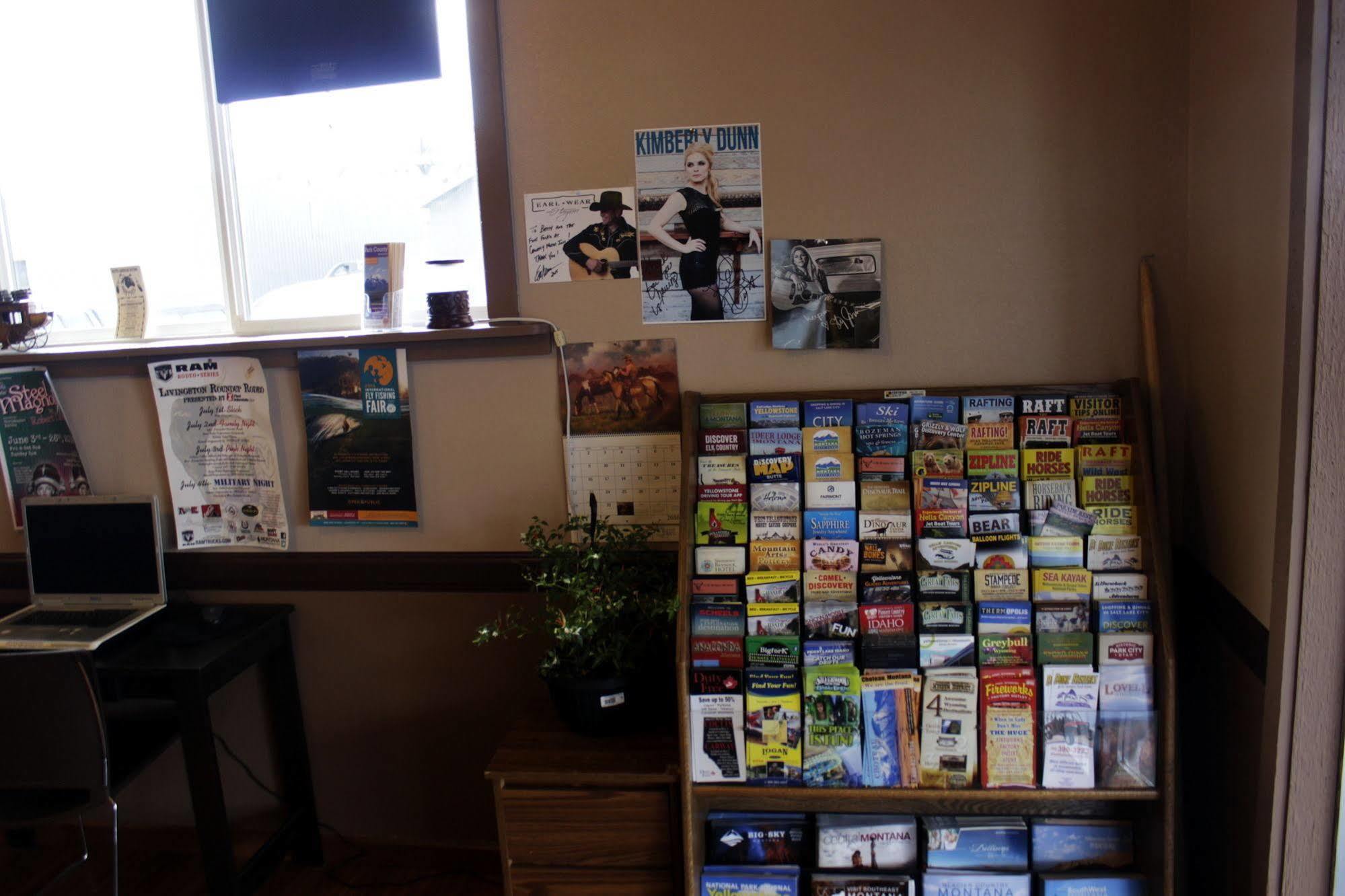 Country Motor Inn Livingston Dış mekan fotoğraf